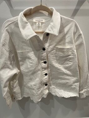 Skye's the Limit White Women's Button-Up Denim